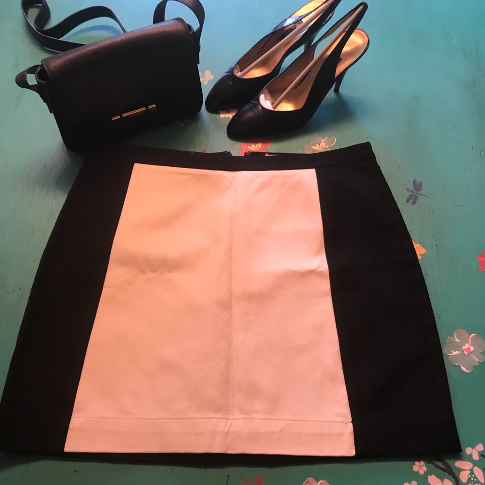 LOFT SKIRT